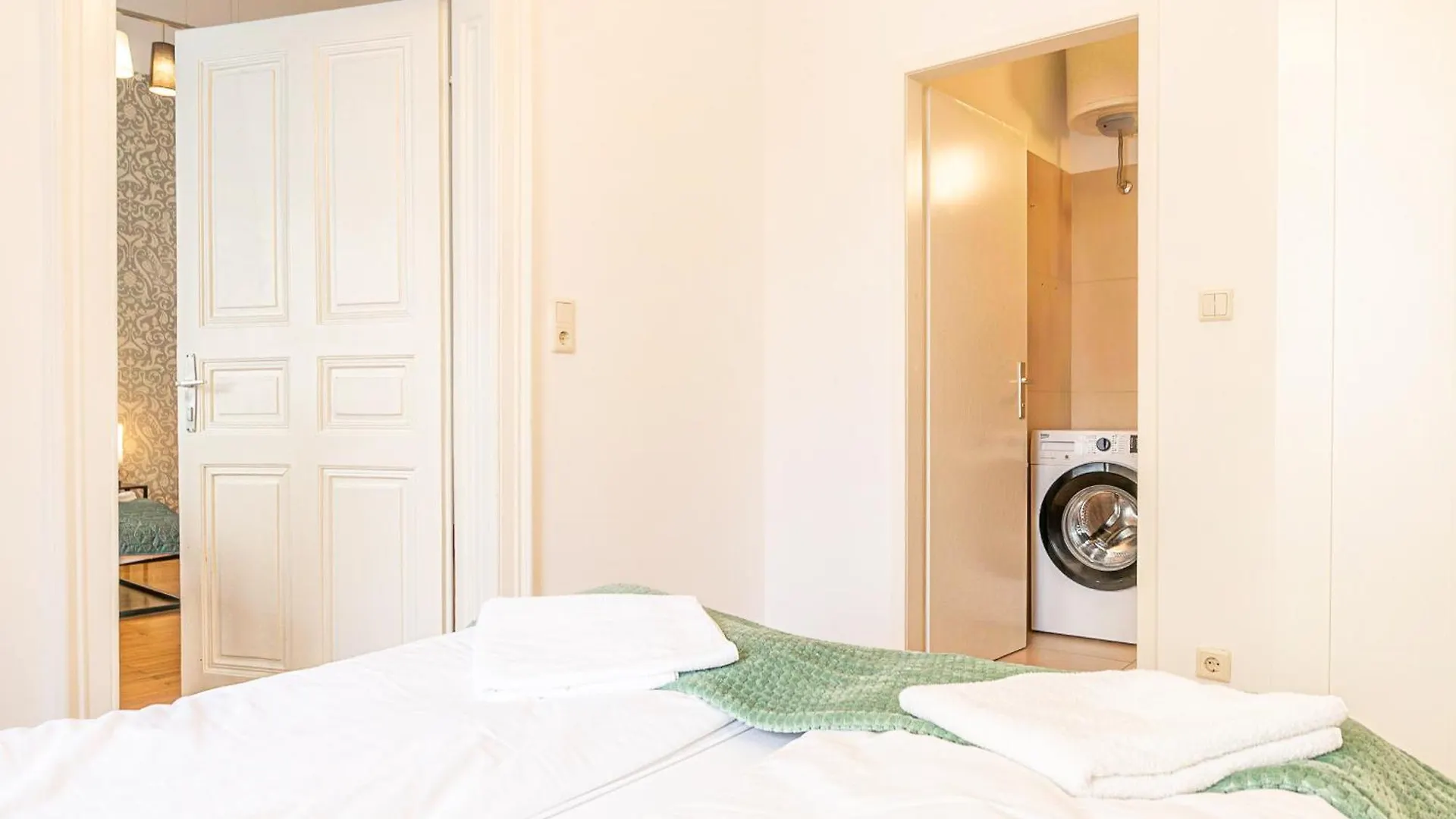 Friendly 2Br Apt Near Rennweg & Belvedere Palace Viena Austria