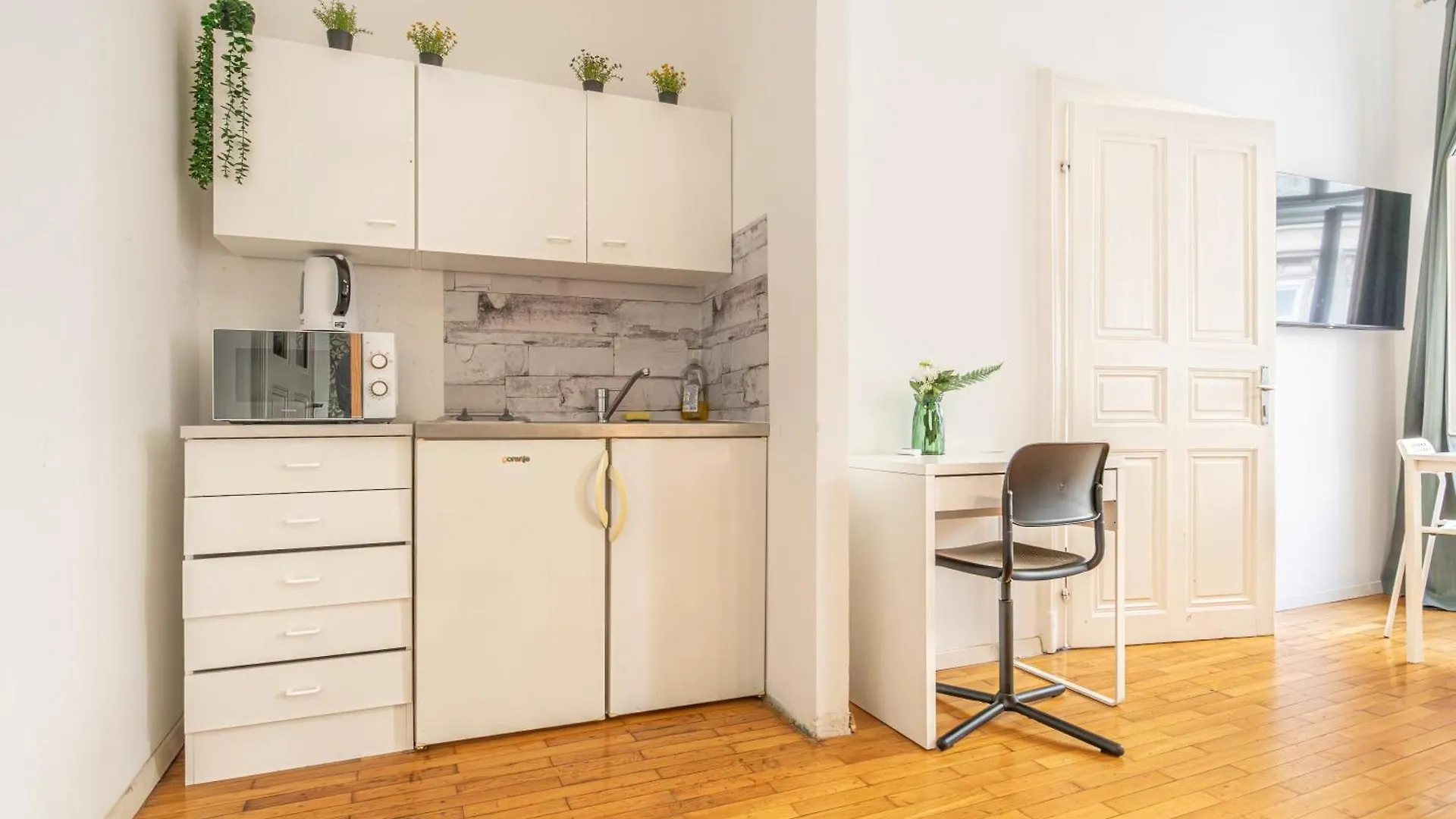Apartamento Friendly 2Br Apt Near Rennweg & Belvedere Palace Viena