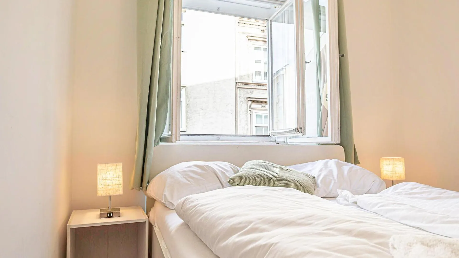 Friendly 2Br Apt Near Rennweg & Belvedere Palace Viena 0*,