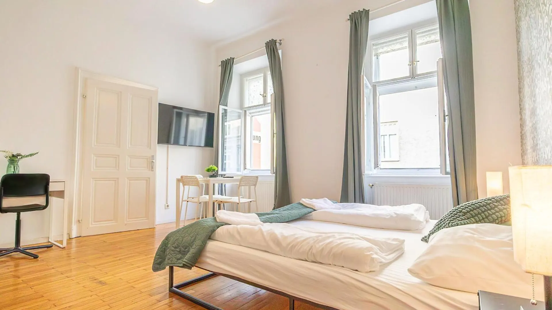 Friendly 2Br Apt Near Rennweg & Belvedere Palace Viyana Avusturya