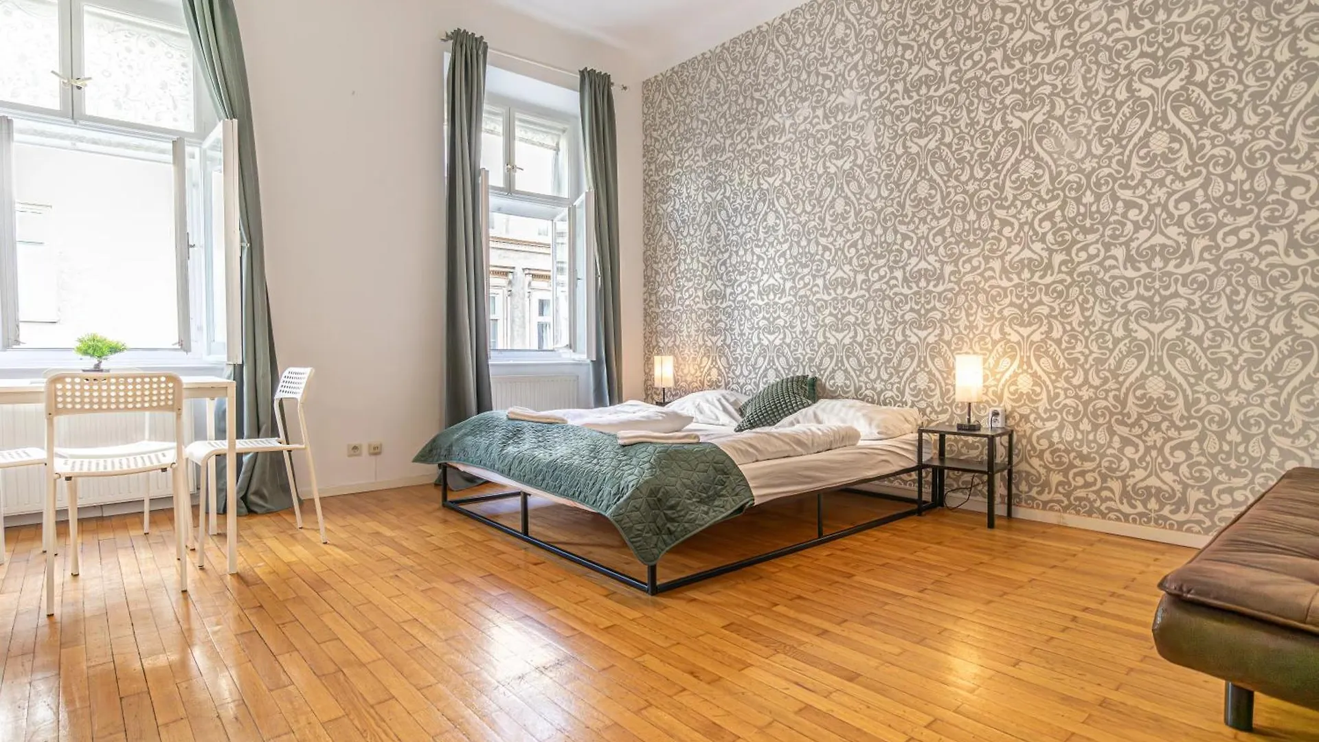 Friendly 2Br Apt Near Rennweg & Belvedere Palace Viyana